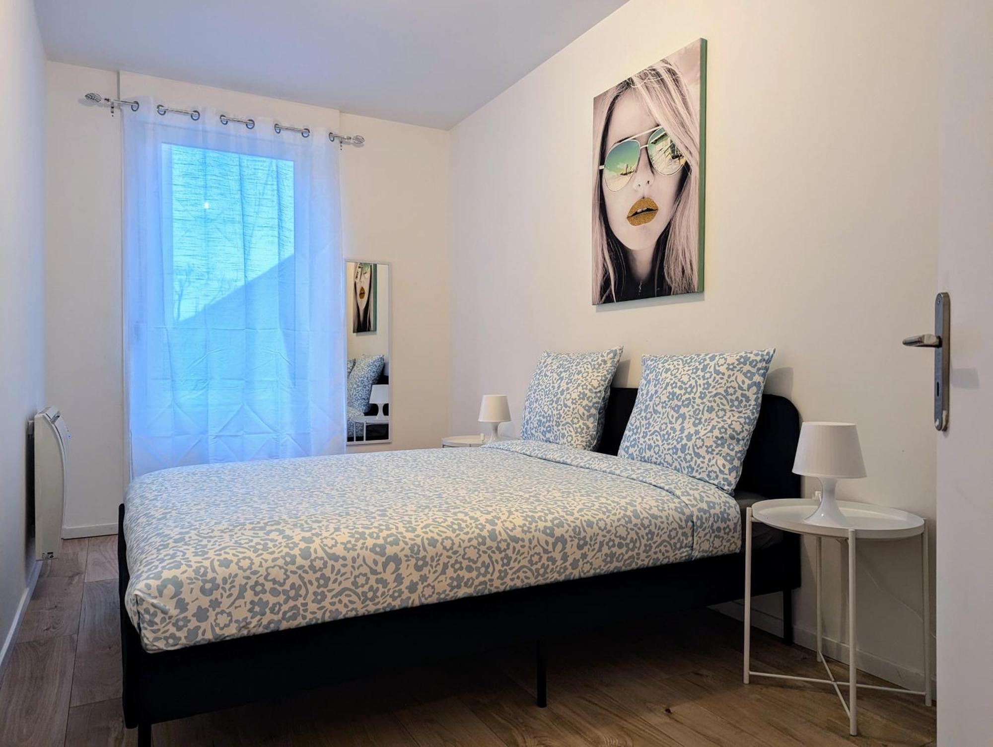 Le Vauban - 2 Chambres, Salon, Cuisine Equipee, Parking Et Wifi Gratuit Apartment