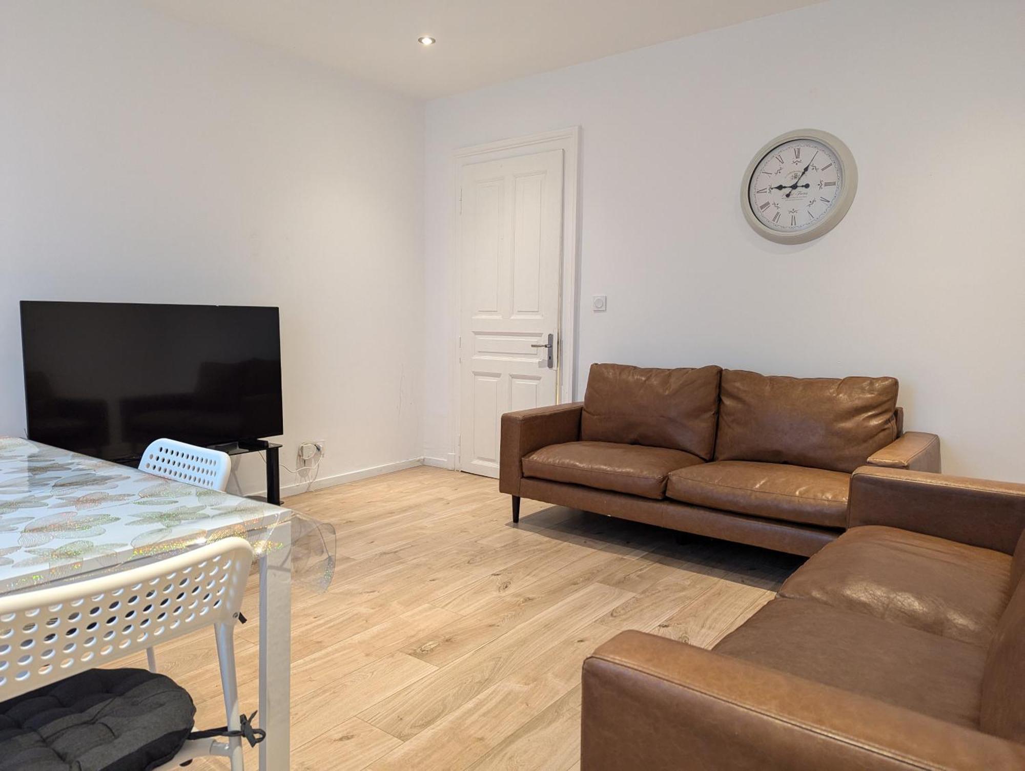 Le Vauban - 2 Chambres, Salon, Cuisine Equipee, Parking Et Wifi Gratuit Mulhouse